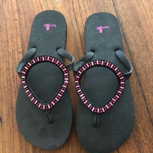 sanuk rhinestone flip flops